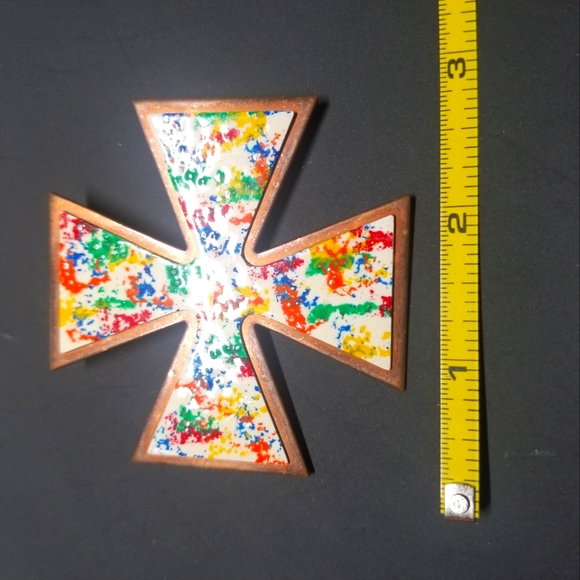 Decorative Pin - Picture 3 of 3